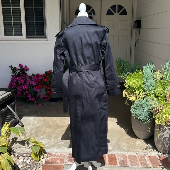 Banana Republic Trench Coat - Picture 8 of 16